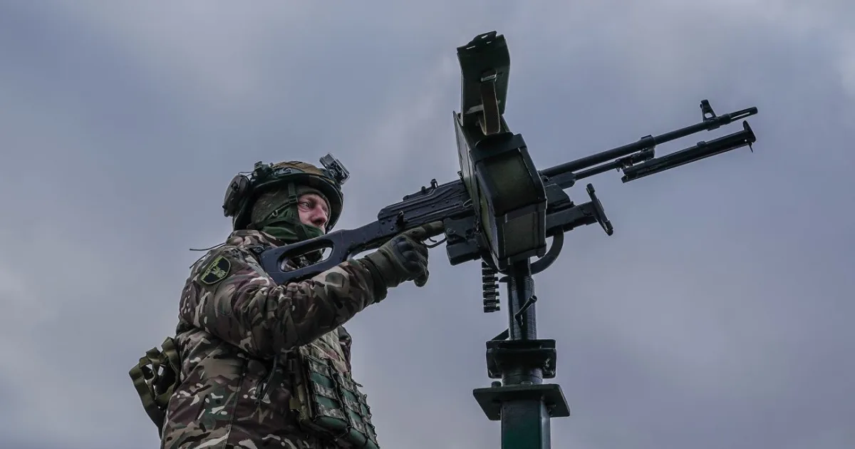 Українська армія відбиває масштабну російську атаку дронами